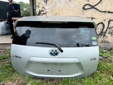 Toyota Prius C Rear Bonnet Jpn