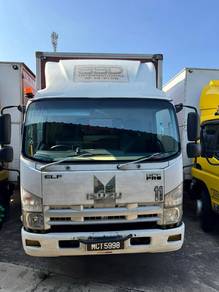 Isuzu NPR71