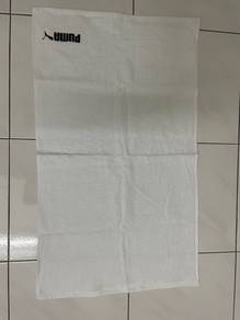 Puma face towel