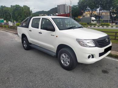 Toyota Hilux STD in Kluang, JHR