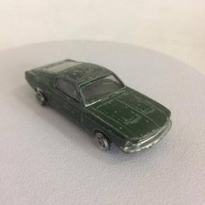 CFE157 1965 Ford Mustang Fastback Green diecast s