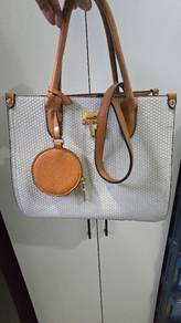 Handbag like new