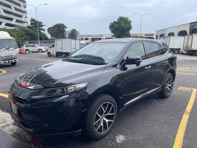Toyota Harrier ELEGANCE in Kepong, KUL