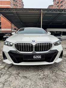 BMW 520i 20I M SPORT in Seri Kembangan, SGR