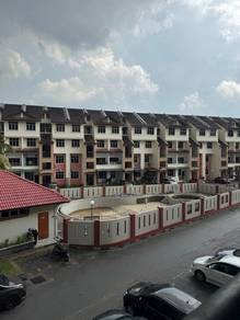 Townhouse Condo For Sale in Summer Park Townhouse @ Seri Alam