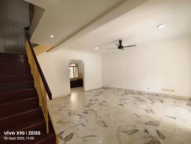 2-storey Terraced House For Sale in Seri Kembangan,SGR