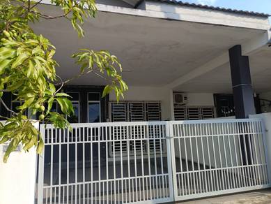 Room in Kuantan, PHG