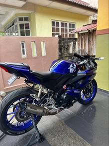 Yamaha R15