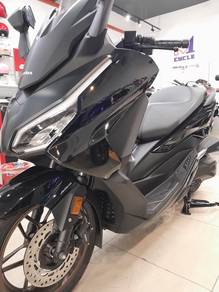 Honda Forza 250