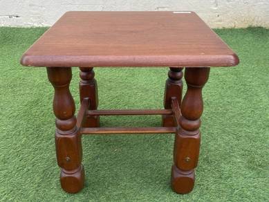 YF18L  Meja Kopi Kayu Empat Segi 43 cm