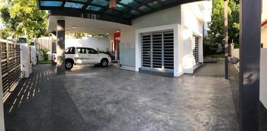 Semi-Detached House For Sale in Gelugor,PNG