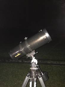 Reflective Newtonian Sky-Watcher Telescope