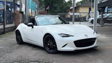 2021 Mazda Roadster S LEATHER PACKAGE