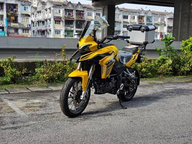 Benelli TRK 251 SE