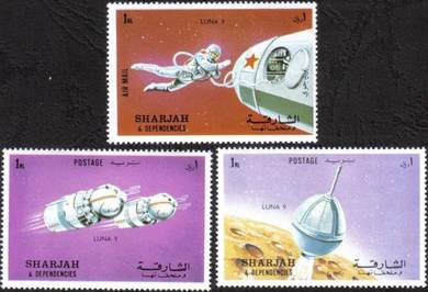 N4 Luna 9 Aerospace Rocket Sharjah Stamp UM