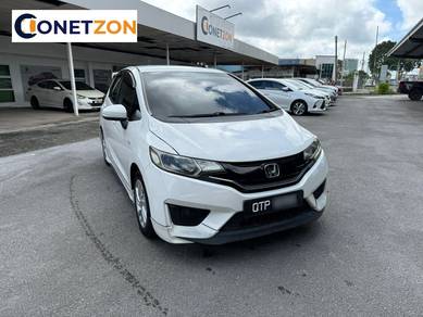 Honda Jazz E in Kuching, SWK