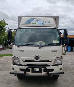 2022 Hino Series 300 XZC730R 17FT Box Bonded7500kg