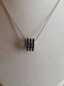 pendant necklace 