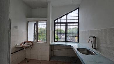 Flat For Rent in Taman Sri Sentosa Shop Apartment