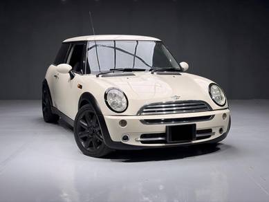 Mini Cooper in Seri Kembangan, SGR