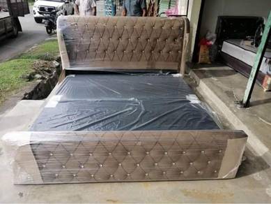 katil chesterfield tebal cantik 