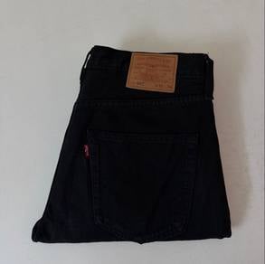 Levi’s 501 sz 32:.)