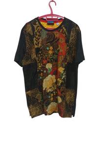 45.Robert Graham Samurai Skull Limited Edition T-S