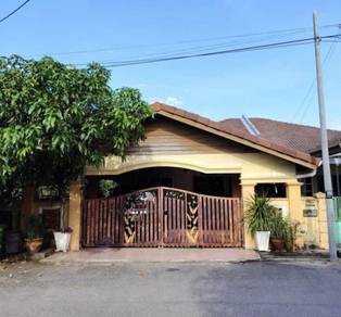 Semi-Detached House For Sale in Pekan,PHG