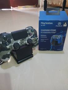 PS4 Charging Stand for controller 