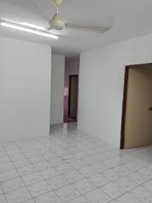 Apartment For Sale in Pangsapuri Baiduri (Bandar Tasik Kesuma)