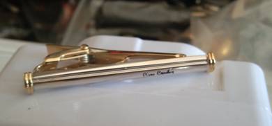 Vintage Pierre Cardin cuff link
