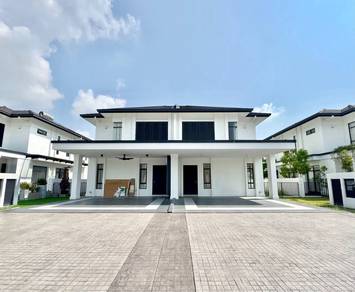 Semi-Detached House For Sale in Puncak Alam,SGR