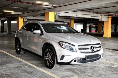 Mercedes Benz GLA200 200 (CBU) in Desa ParkCity, KUL