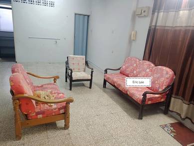 Flat For Rent in Bunga Tanjung
