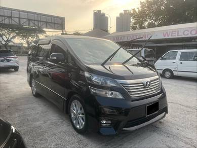 Toyota Vellfire Z PLATINUM SELECTION in Jalan Kuching, KUL