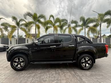 Isuzu D-Max 4x4 in Kuala Ibai, TRG