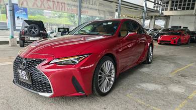 Lexus IS 300 F-SPORT in Cheras, KUL