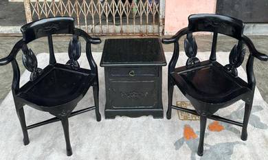 Set Wooden antique design corner chair, 