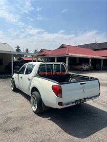 Mitsubishi Triton in Kuala Selangor, SGR