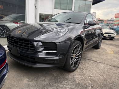 Porsche Macan  in Petaling Jaya, SGR