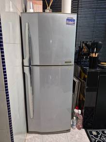 Peti Ais Toshiba 270L