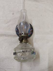 lampu pelita.
