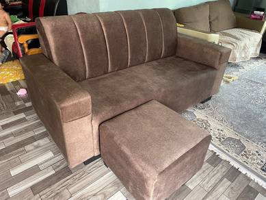 sofa L shape or sofa 2+3
