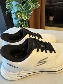 sneaker for men