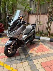 Honda Forza 250
