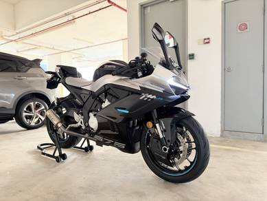 CFMOTO 675SR-R