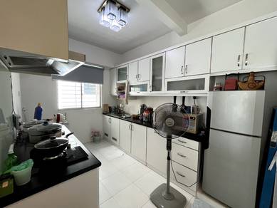 Condominium For Sale in Pinang Laguna