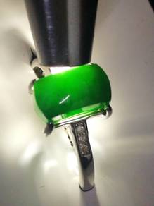 Giok Jadeite  Jed Ais Hitam Burma Alami (Gred A)