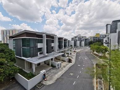 3.5-storey Terraced House For Sale in Cyberjaya,SGR