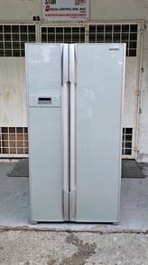 Side by Side Hitachi Fridge Refrigerator 605L